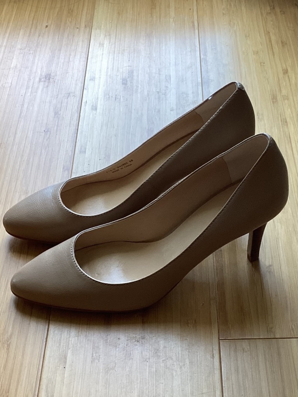 NWOB Cole Haan Bethany Soft Leather Pump Maple Sugar size 6 (85mm heel)